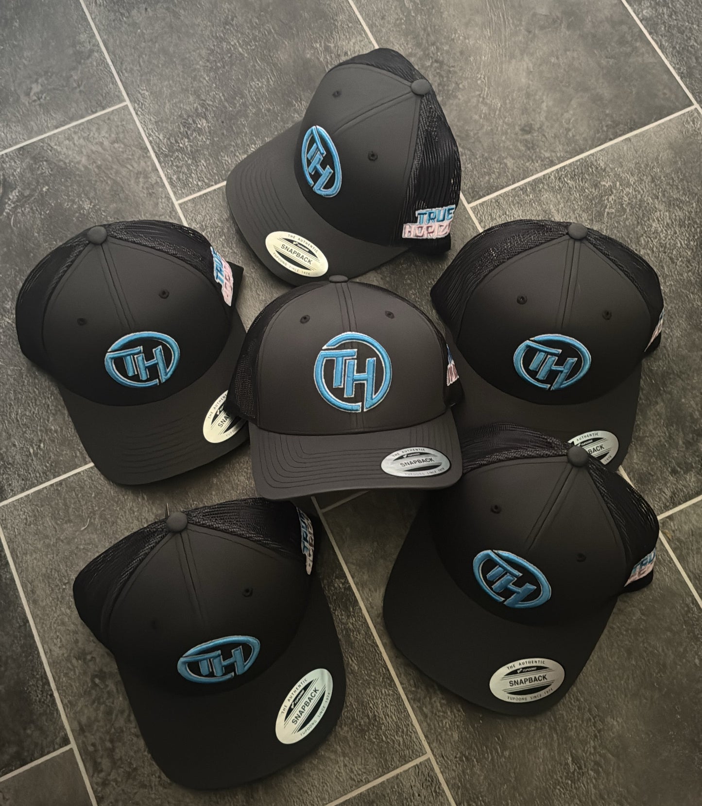 Baltic blue ‘TH’ og logo cap